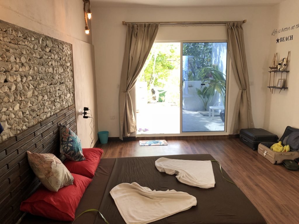 Yonder Retreat Beach Front 5 Room Guesthouse